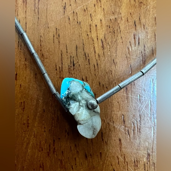 Vintage Zuni Fetish Mother of Pearl & Turquoise Liquid Silver & Heishi beads - Picture 7 of 12